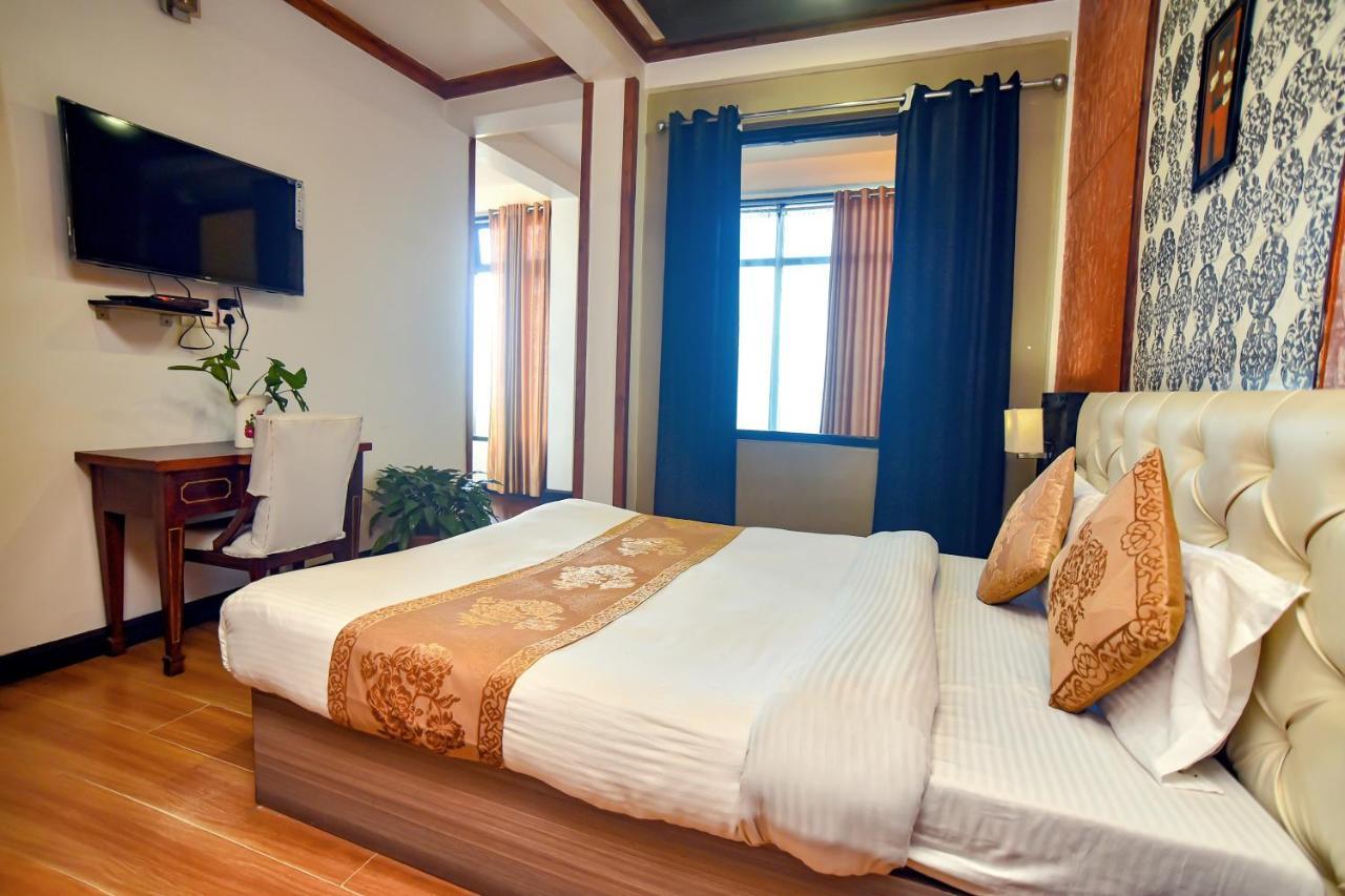 Sood'S Himalayan Vista Hotel Kalimpong Exterior photo